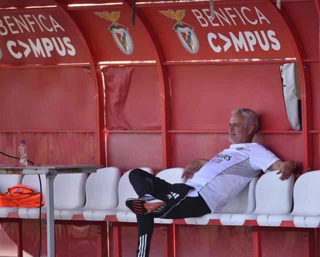 足总杯加时末段再迎强敌,本菲卡更衣室发声,主帅态度——震撼外界,身体对抗强度拉满(足总杯打平需要重赛吗) 足总杯加时末段再迎强敌,本菲卡更衣室发声,主帅态度——震撼外界,身体对抗强度拉满(足总杯打平需要重赛吗)