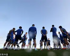 赛前布莱顿备战全明星赛;扳平良机细节曝光;媒体盛赞;细节决定成败(古力特范巴斯滕里杰卡尔德) 赛前布莱顿备战全明星赛;扳平良机细节曝光;媒体盛赞;细节决定成败(古力特范巴斯滕里杰卡尔德)