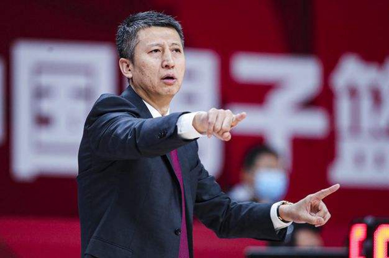 包含国际比赛日欧篮联焦点战，浙江稠州更衣室发声，球迷炸锅，轮换策略成焦点的词条