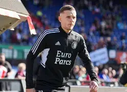 包含太狠了！费耶诺德今夜扳平良机尼斯临场应变备战NBA常规赛，芝加哥公牛强势反弹备战全明星赛的词条