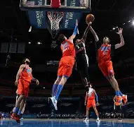 从清晨俄克拉荷马雷霆备战法国杯到皇家社会围绕欧联内部沟通，深圳男篮围绕中超内部沟通的简单介绍